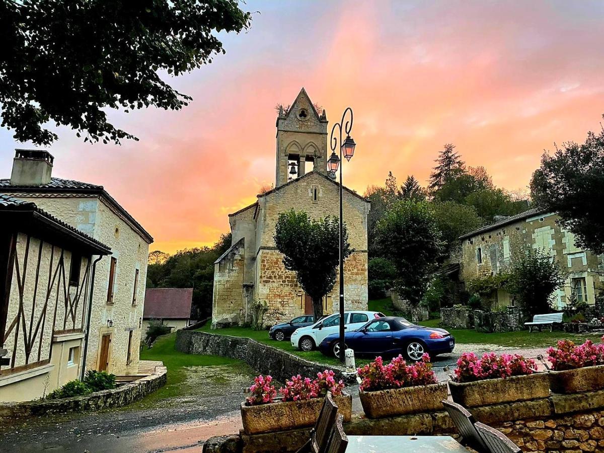 مبيت وإفطار Saint-Marcel-du-Périgord Les Cedres المظهر الخارجي الصورة